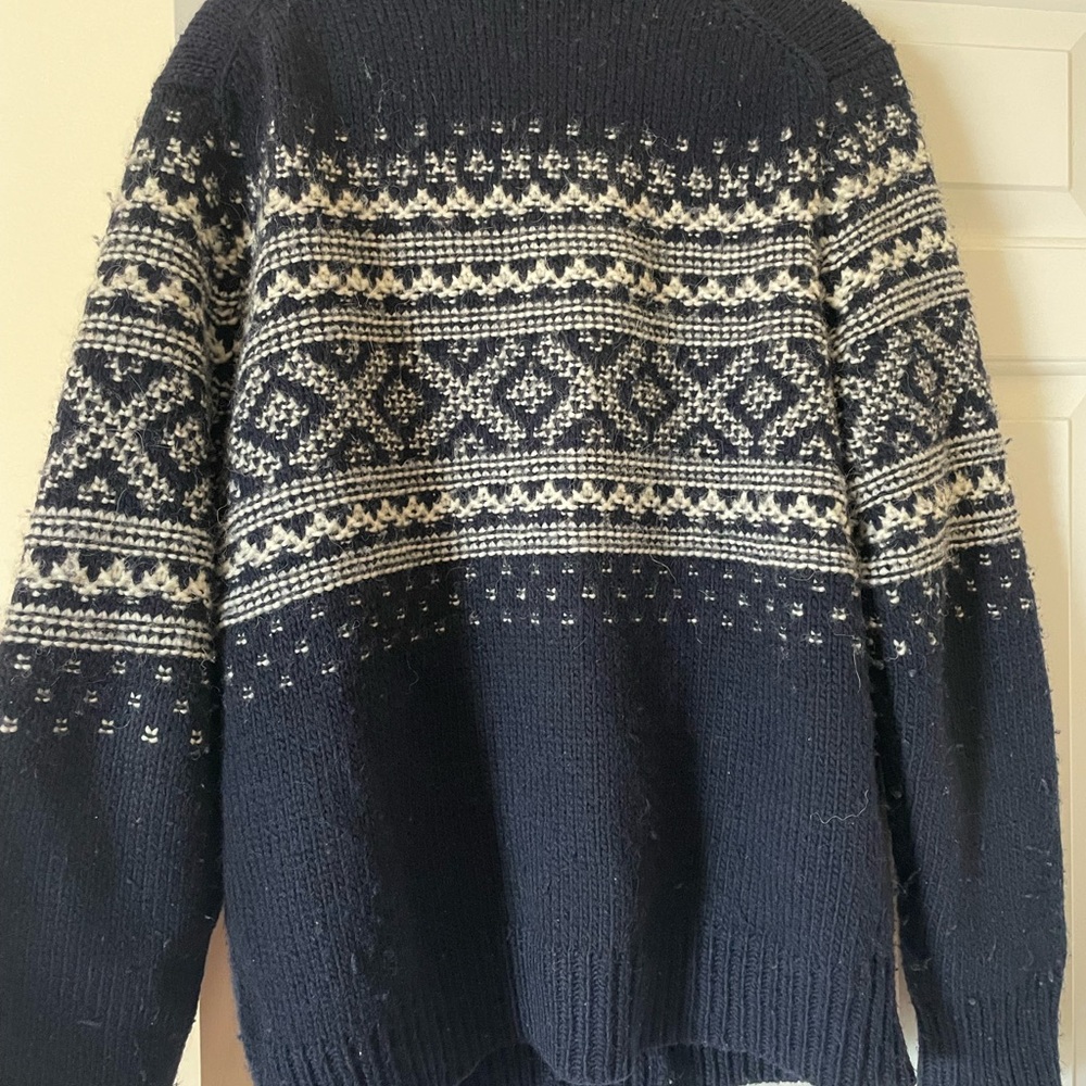 Men's Navy and White Patterned Sweater